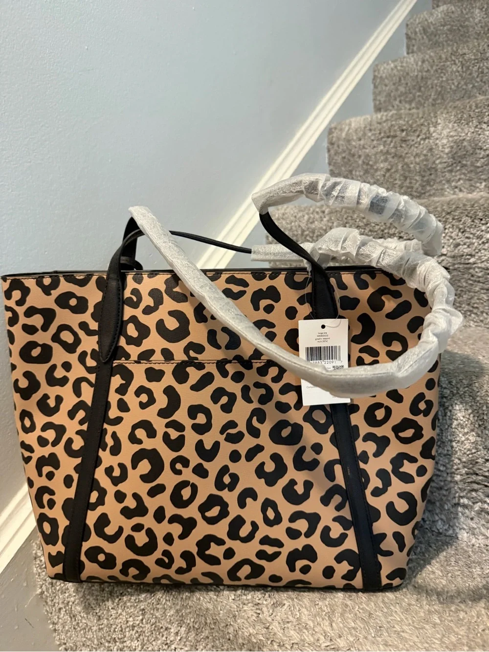Kate Spade New York Cara Graphic Leopard Large Tote